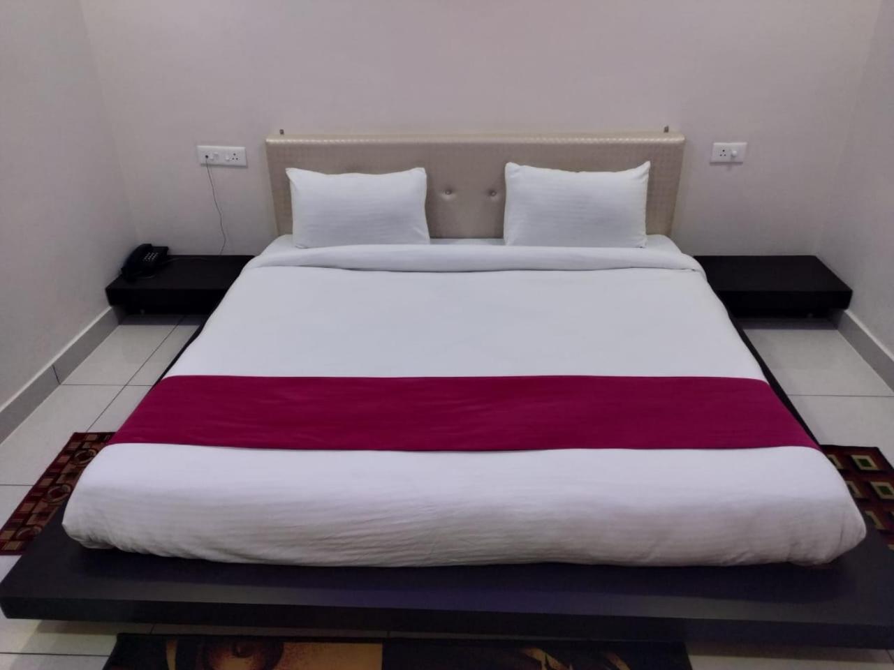 Hotel Reyansh Tanakpur Exterior photo